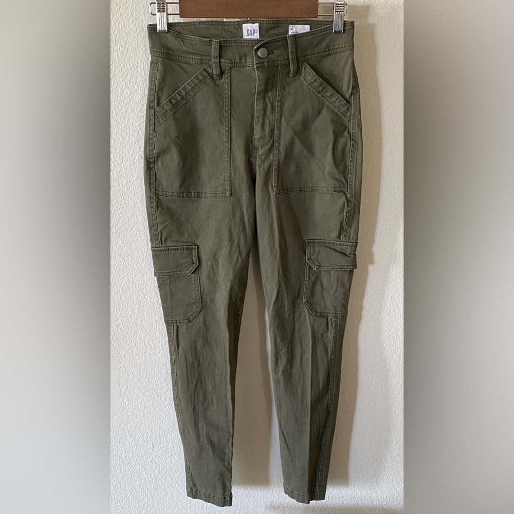 Gap Size 4 High Rise Legging Style Cargo Pants Army Green Stretchy NWOT
